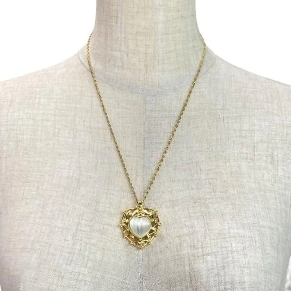 Christian Dior Necklace Pendant Vintage Accessories Small Accessories Heart GP - Picture 8 of 10